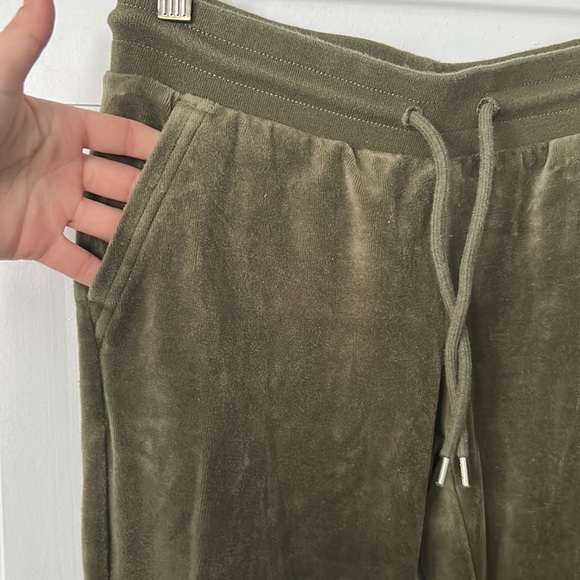 *SOLD* Gap matching tracksuit - Picture 2 of 6